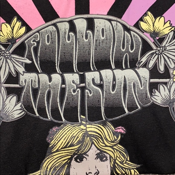 ✨LAST ONE✨Stevie Nicks Vintage style Graphic Tee - Picture 4 of 4